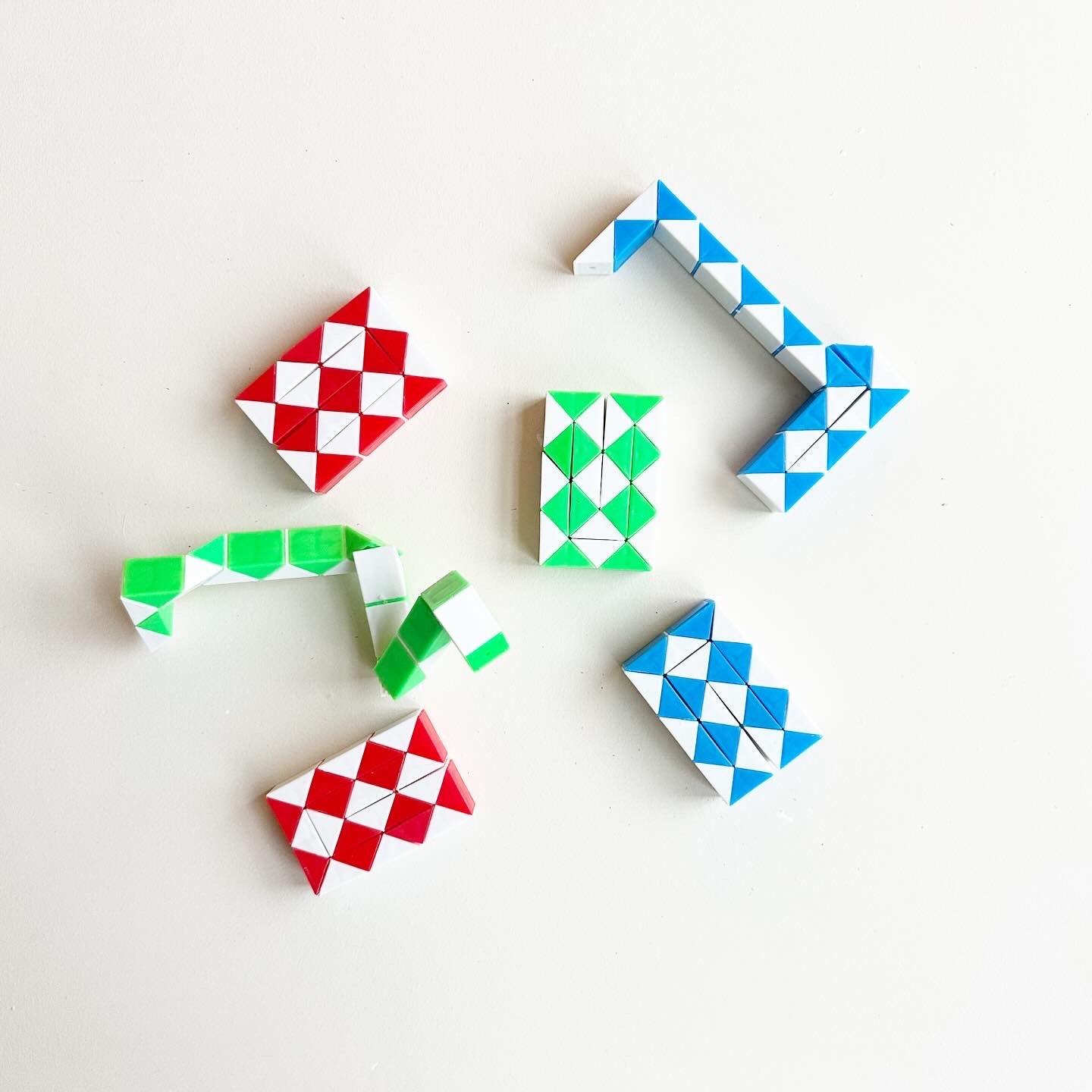 Party & Valentine Favors- Twistable Cube Fidget Toy